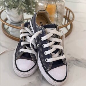 Converse Chuck Taylor All Stars Navy Low-Top Sneakers- Size 11 kids